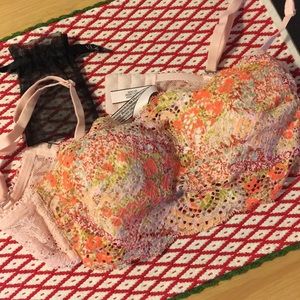 Victoria’s Secret Crochet Lace Strapless Bralette